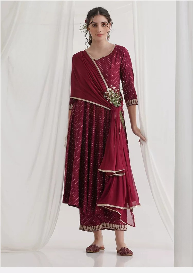 Dames Maroon Etnische Kurta Se - Summer Clothing Pakistan recensie en prijs